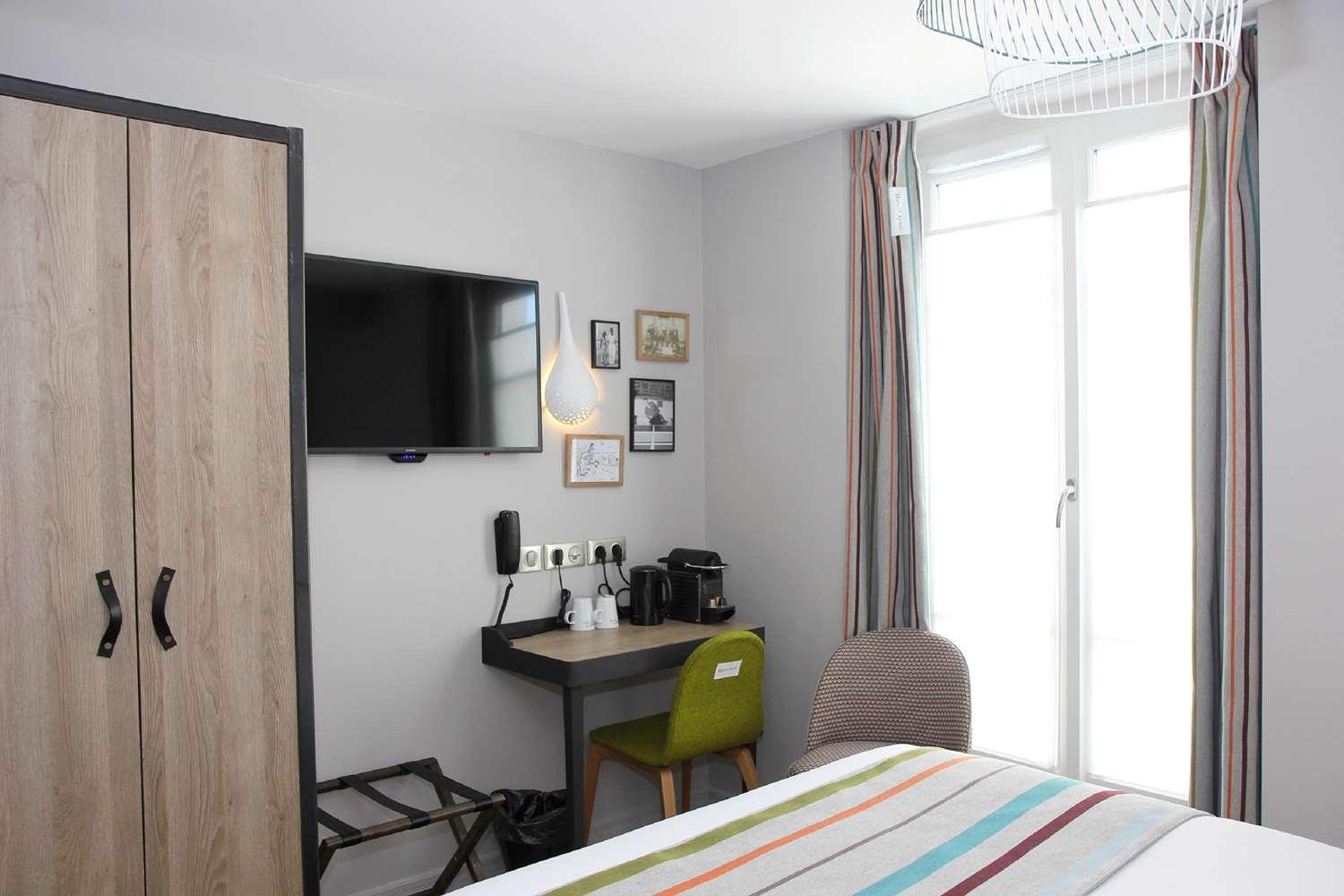 Western Littéraire Marcel Aymé Hotel